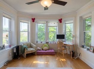 2555 W Eastwood Ave APT 3, Chicago, IL 60625