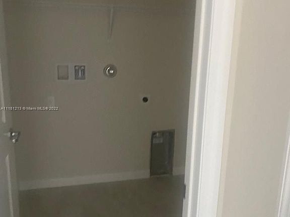 4th image of 5292 Jasper Sq #5292