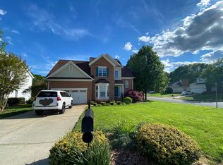 100 Mark Twain Ct, Mount Holly, NC 28120