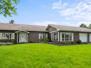 3039 W Division Rd, Huntington, IN 46750