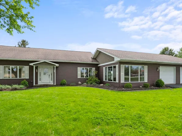 3039 W Division Rd, Huntington, IN 46750