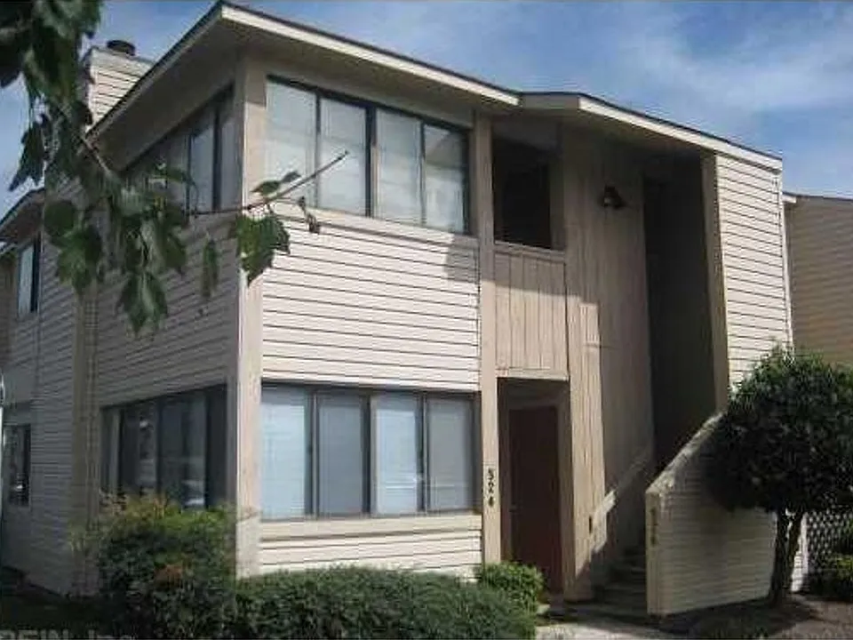 526 Glenn Regis Way