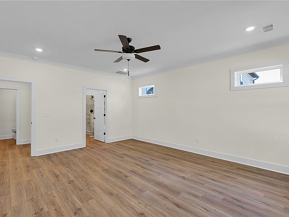 3rd image of 114 Shale Dr