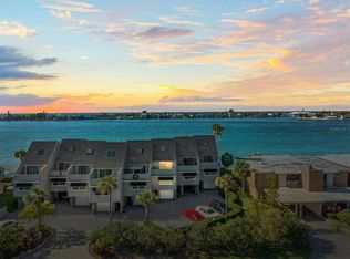 350 8th Ave N APT 13, Tierra Verde, FL 33715