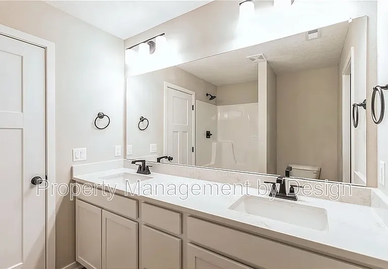 8951 Calpurnia Dr — Photo 10
