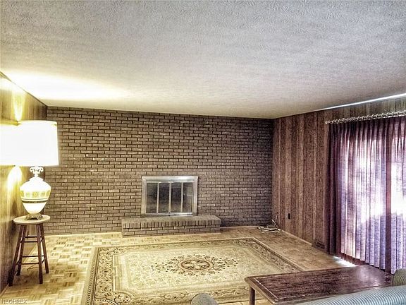 3rd image of 6800 Cheryl Ann Dr