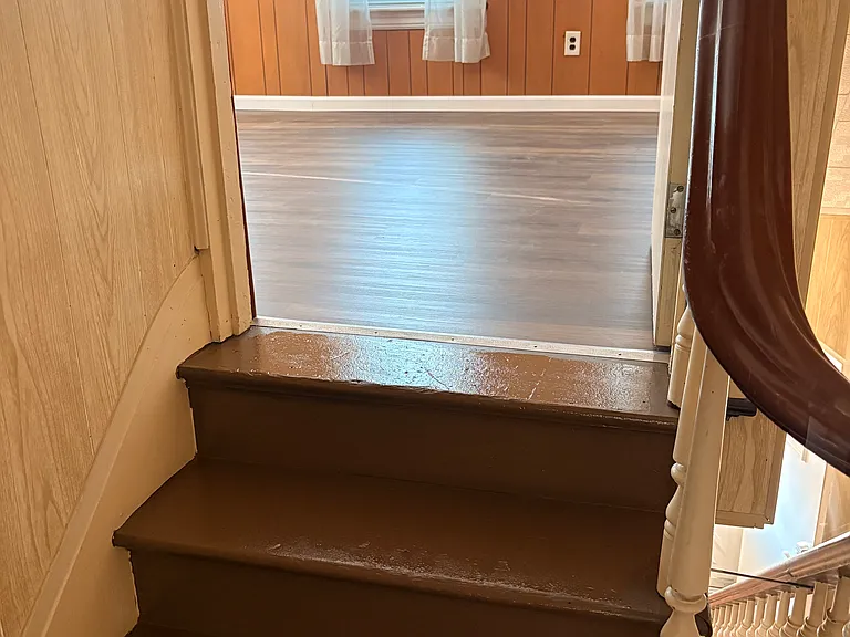 636 Walnut St — Photo 10