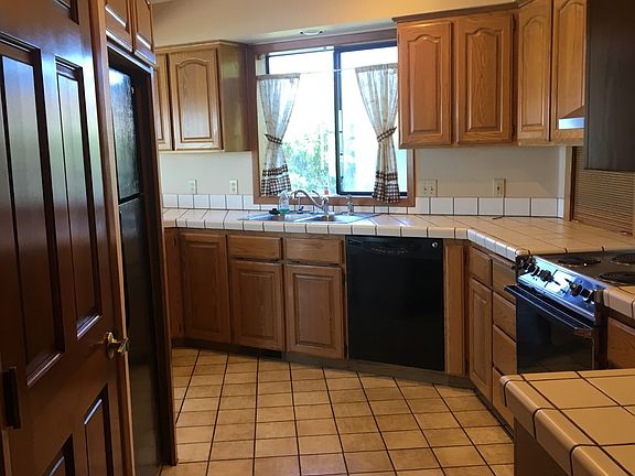 4th image of 15364 Oceanview Dr