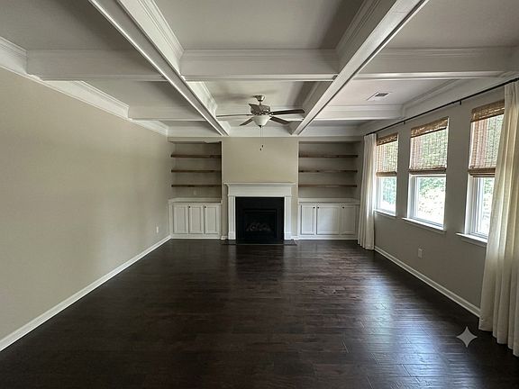 4th image of 165 Paxton Ln