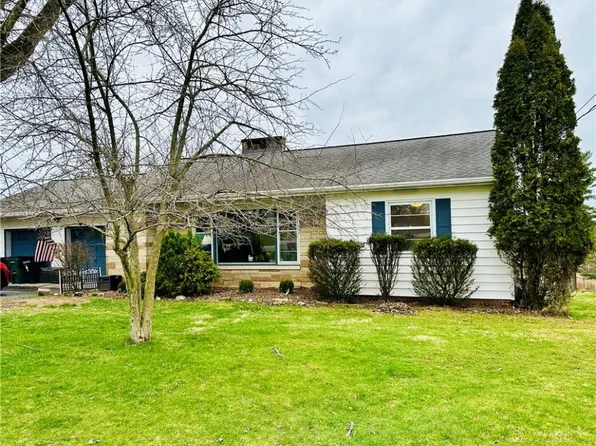 148 High St, Saint Clairsville, OH 43950