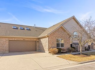 166 Canterbury Ct, Bloomingdale, IL