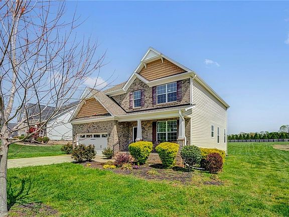 4th image of 343 Brinkley Cir