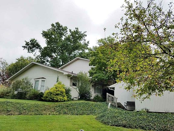 4th image of 11591 Village Ln
