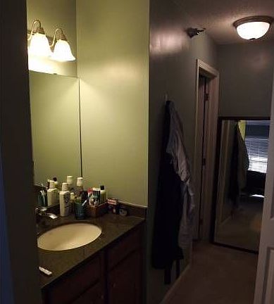 Master Bath/dressing area