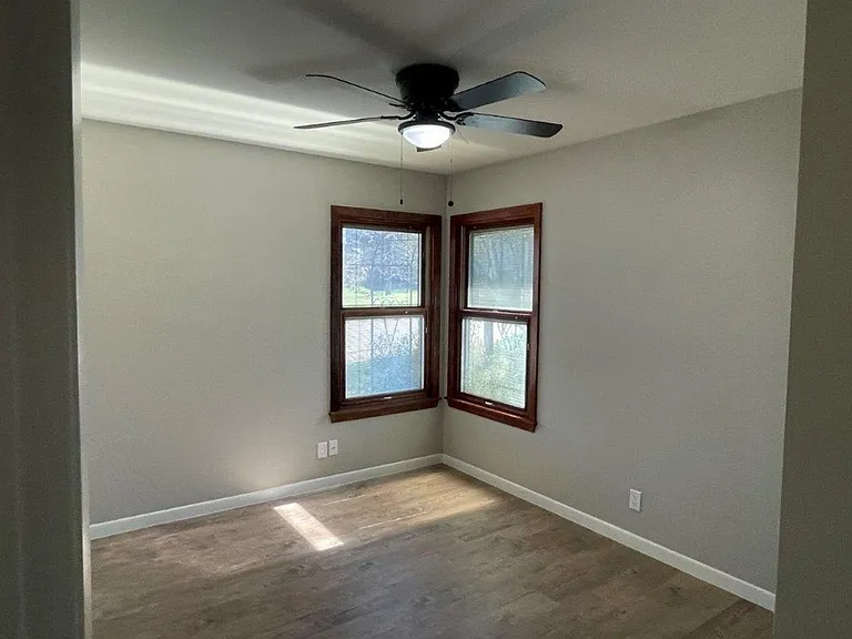605 Kentshire Cir — Photo 16