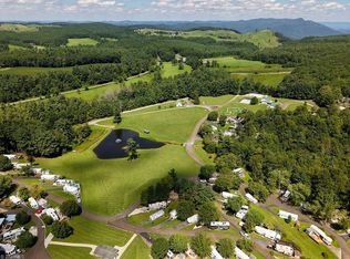 189 Club House Dr, Ennice, NC 28623