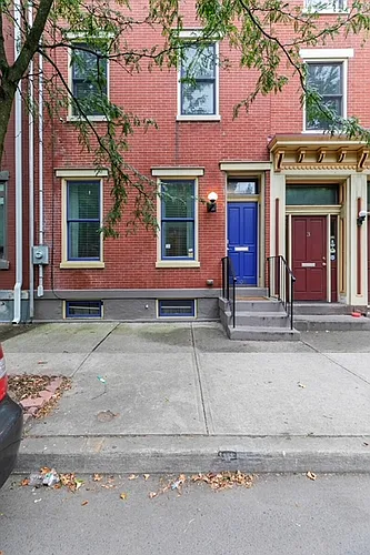 109 Centre St Photo 1