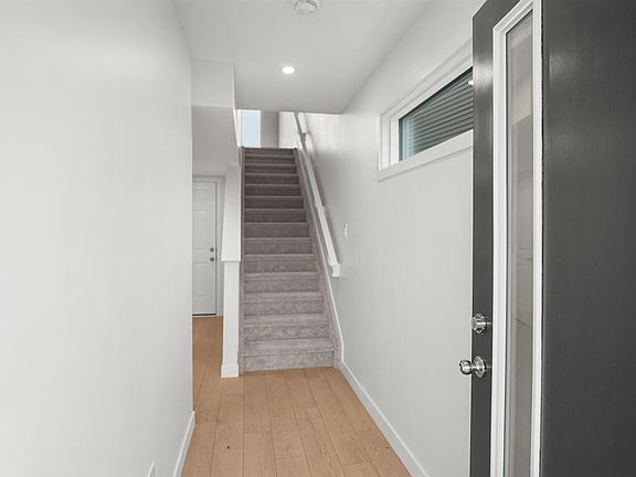 2nd image of 13135 214th St NW
