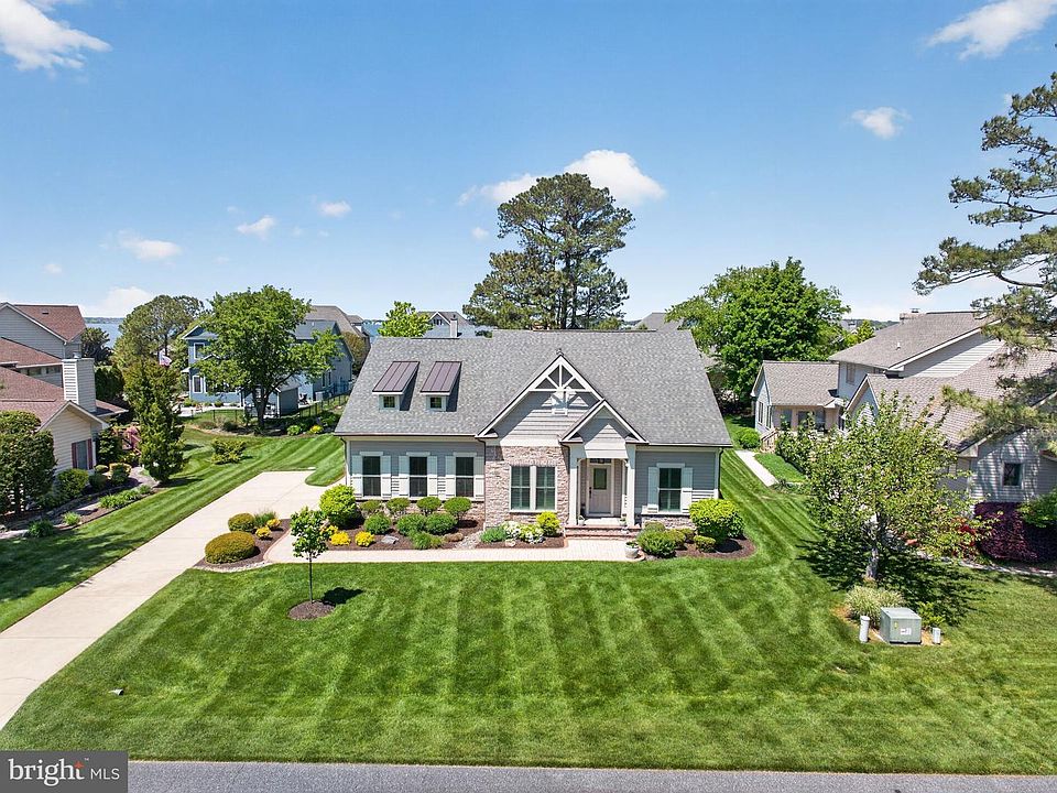 1st image of 29390 Spy Glass Ln