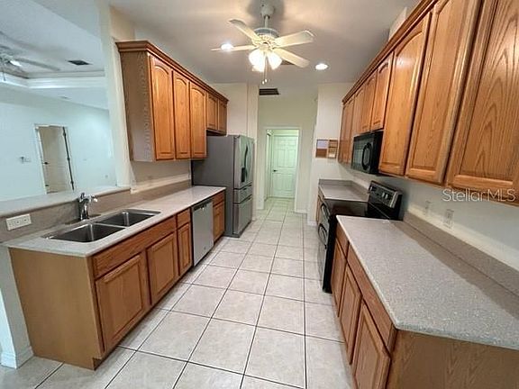 2nd image of 272 Baffin Dr