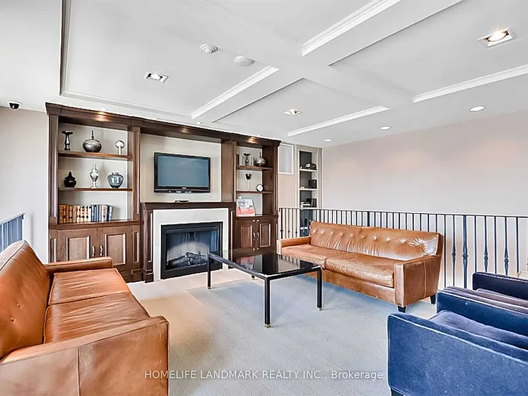 388 Prince Of Wales Dr #303 — Photo 8