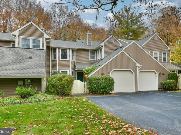336 Rowantree Cir, Yardley, PA 19067