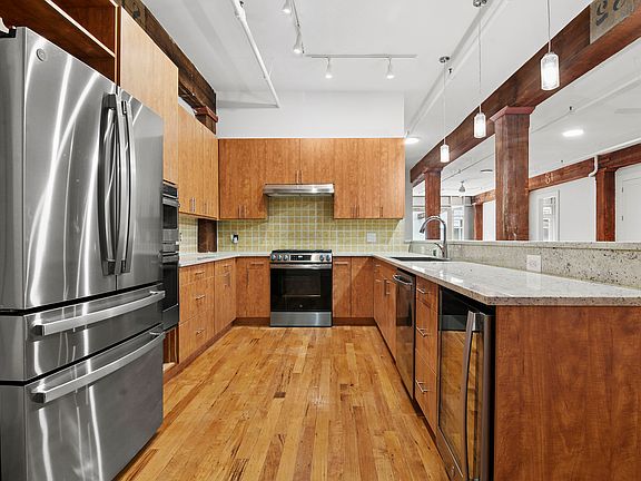 3rd image of 275 Conover St Suite 3
