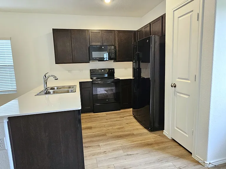 414 Bass Dr — Photo 11
