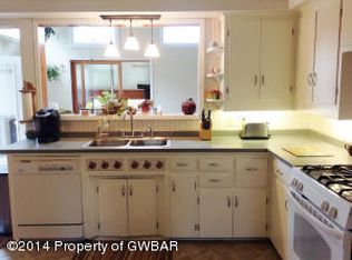 155 9th St, Wyoming, PA 18644