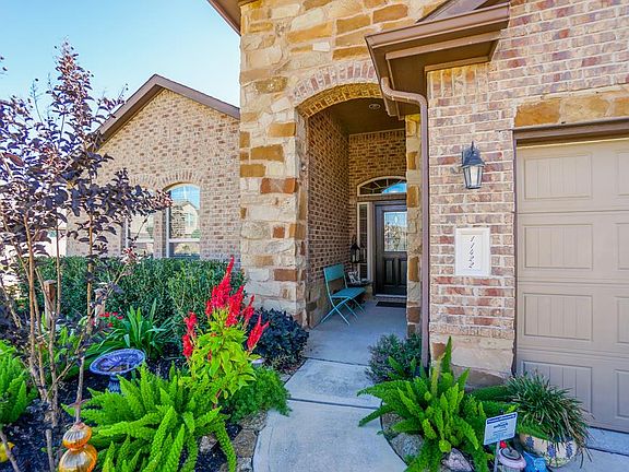 3rd image of 11422 Lantana Reach Dr