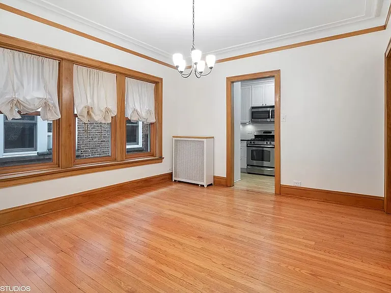 540 W Brompton Ave #2S — Photo 5
