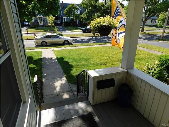3rd image of 345 Forest Hill Dr