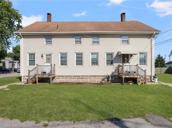 54 Blackburn St, Warwick, RI 02886