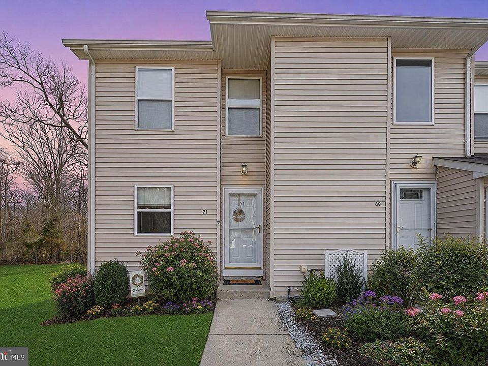 1st image of 71 Vincent Ct