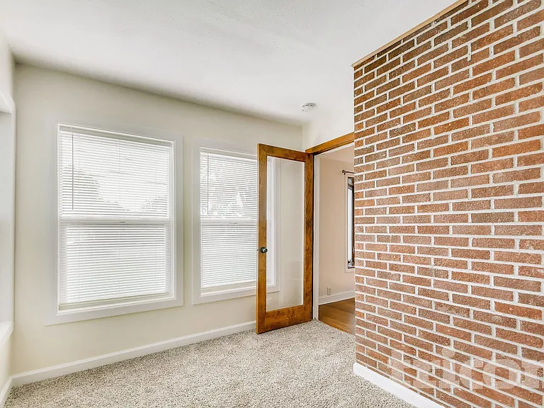 2545 Edgerton St — Photo 16