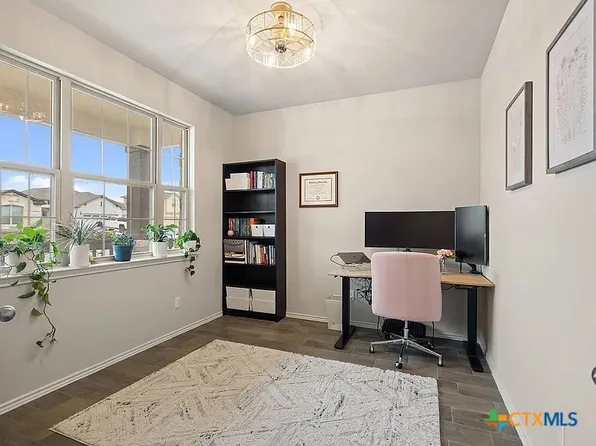 134 Goldfinch Dr, San Marcos, TX 78666