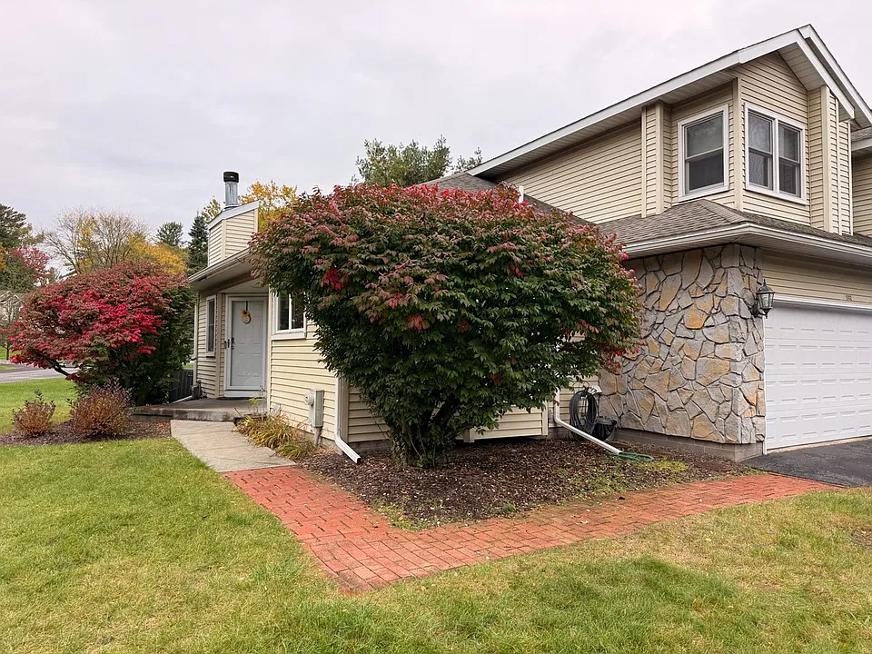 502 Highwood Cir