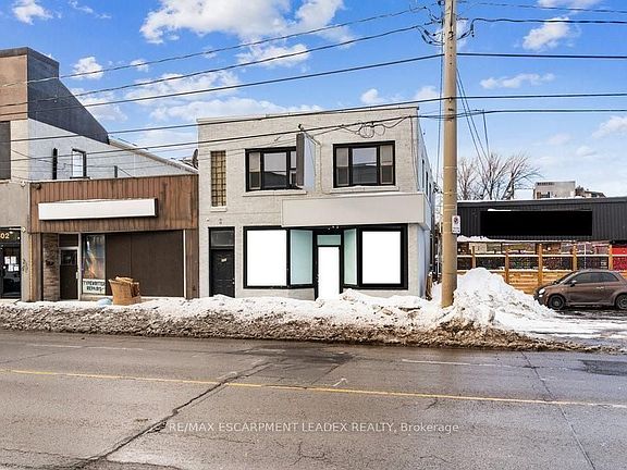 3rd image of 598 Upper James St #A