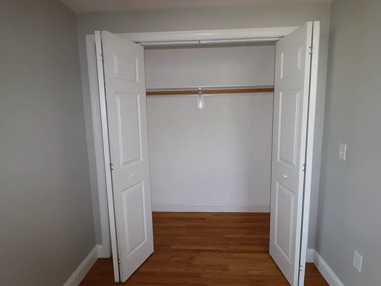 329 Bridge St — Photo 32