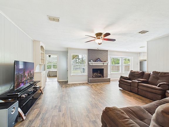 4th image of 1618 Hamblen Rd