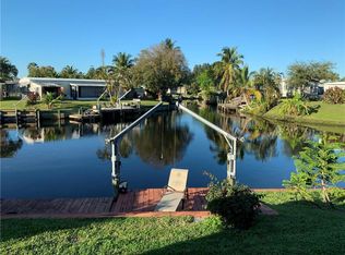 181 SE Paradise Pl, Stuart, FL 34997