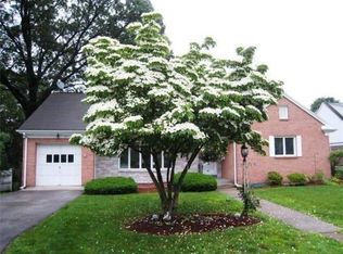 27 Hampden Rd, Framingham, MA 01702