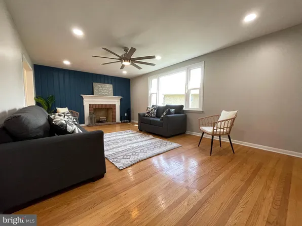 405 W Springfield Rd, Springfield, PA 19064