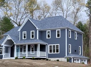 15 Winterberry Ln, Westport, MA 02790