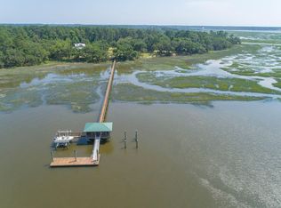 20 Coastal Seafood Rd, Saint Helena Island, SC 29920