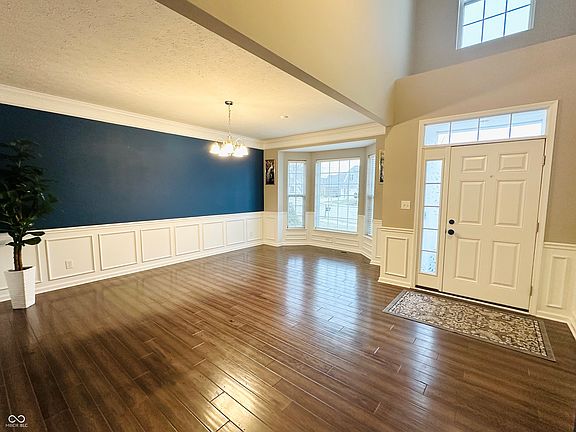 4th image of 15135 Blue Ribbon Blvd