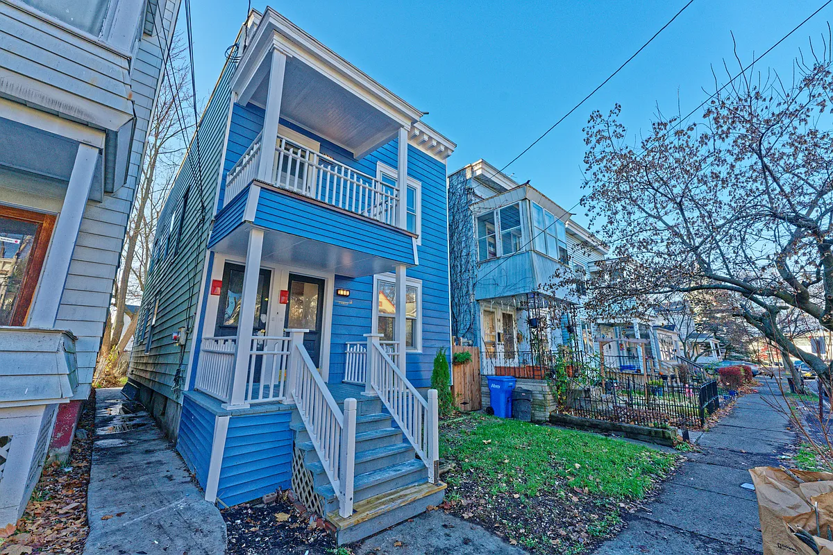 Building Photo - 12 Stanwix St #A