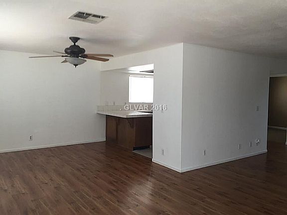 3rd image of 5036 Stormy Cir