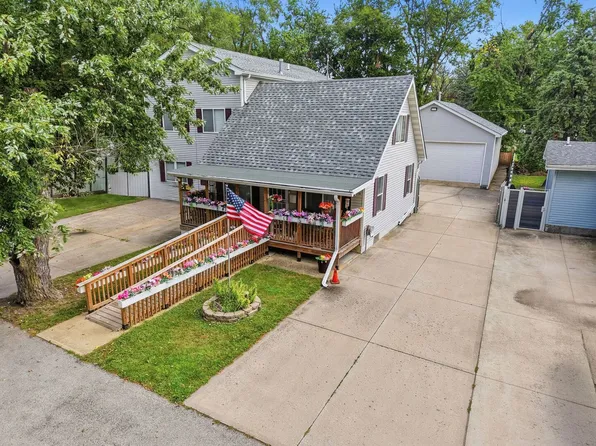 416 Algonquin St, Joliet, IL 60432