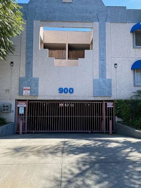 Building Photo - 900 Rose Ave #1